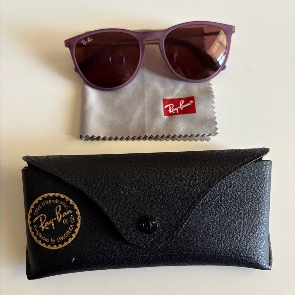 ERIKA Kids Ray Bans with the case